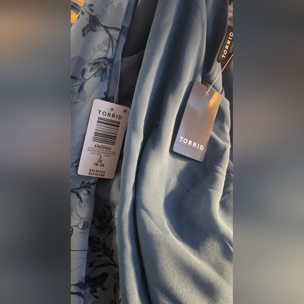 Six New Torrid Sophie Chiffon Swing Camis, 2X - Picture 6 of 8